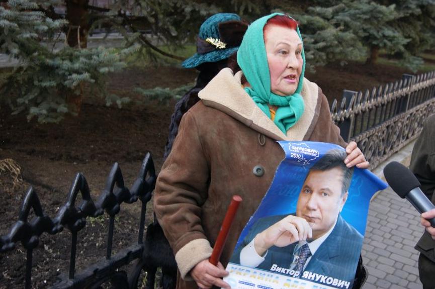 Титушки, которые напали на журналистов, охотятся на антимайдан