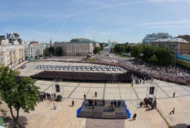 В Киеве новые патрульные приняли присягу: фото